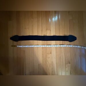 B64-80 / 32.5” Sleek Black Elastic Belt